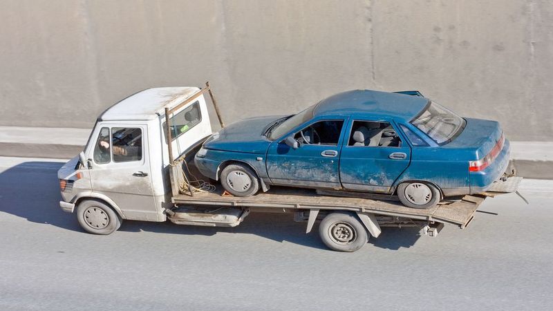 How Can a Towing Service in Richmond, VA Help You Out?