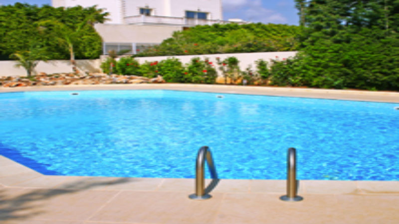 Heating And Cooling Services in Islip NY Provide a Comfortable Pool Practically All Year