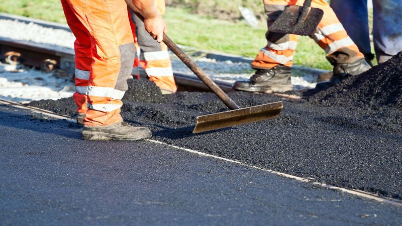 What to Expect From an Asphalt Contractor Puyallup WA During Your Project