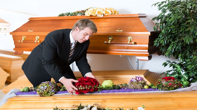 How to Plan for Burial Services in Monroe MI