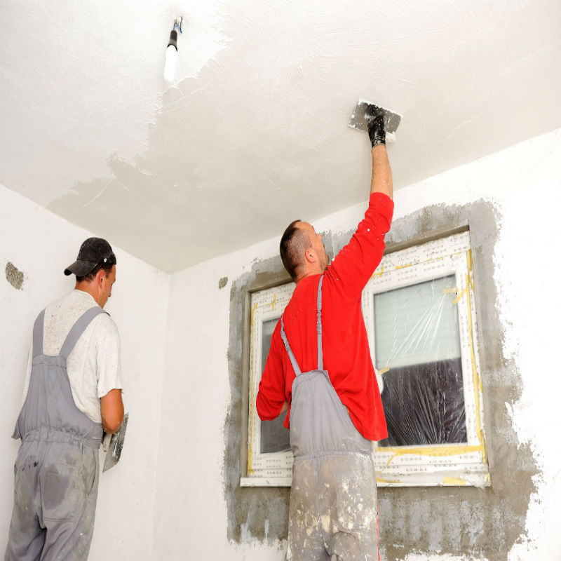 How a Professional Painter in Torrance Benefits Homeowners