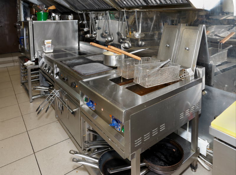 Tops 3 Tips for Maintaining Commercial Fryer Safety in a Restaurant