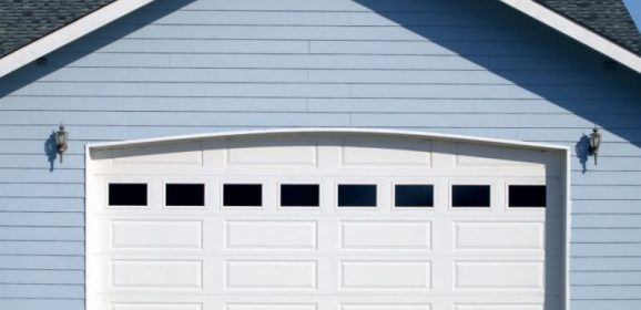 Four Reasons Why Many Homeowners Hire Professional Garage Builders