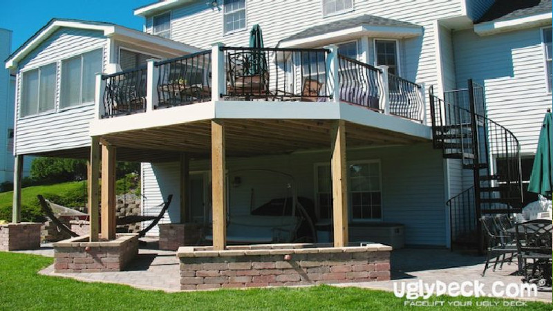 Upgrading Your Chicago Home Exterior? Consider a Metal Spiral Staircase