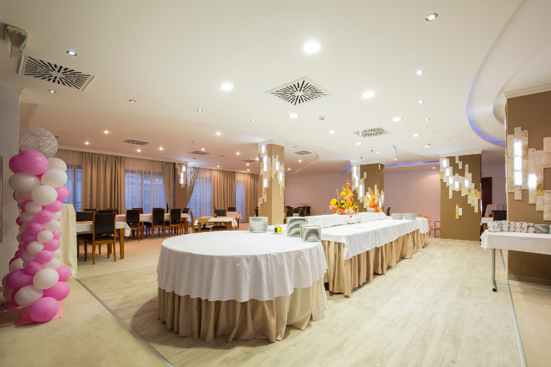 Four Things to Consider When Booking a Fontana Banquet Hall