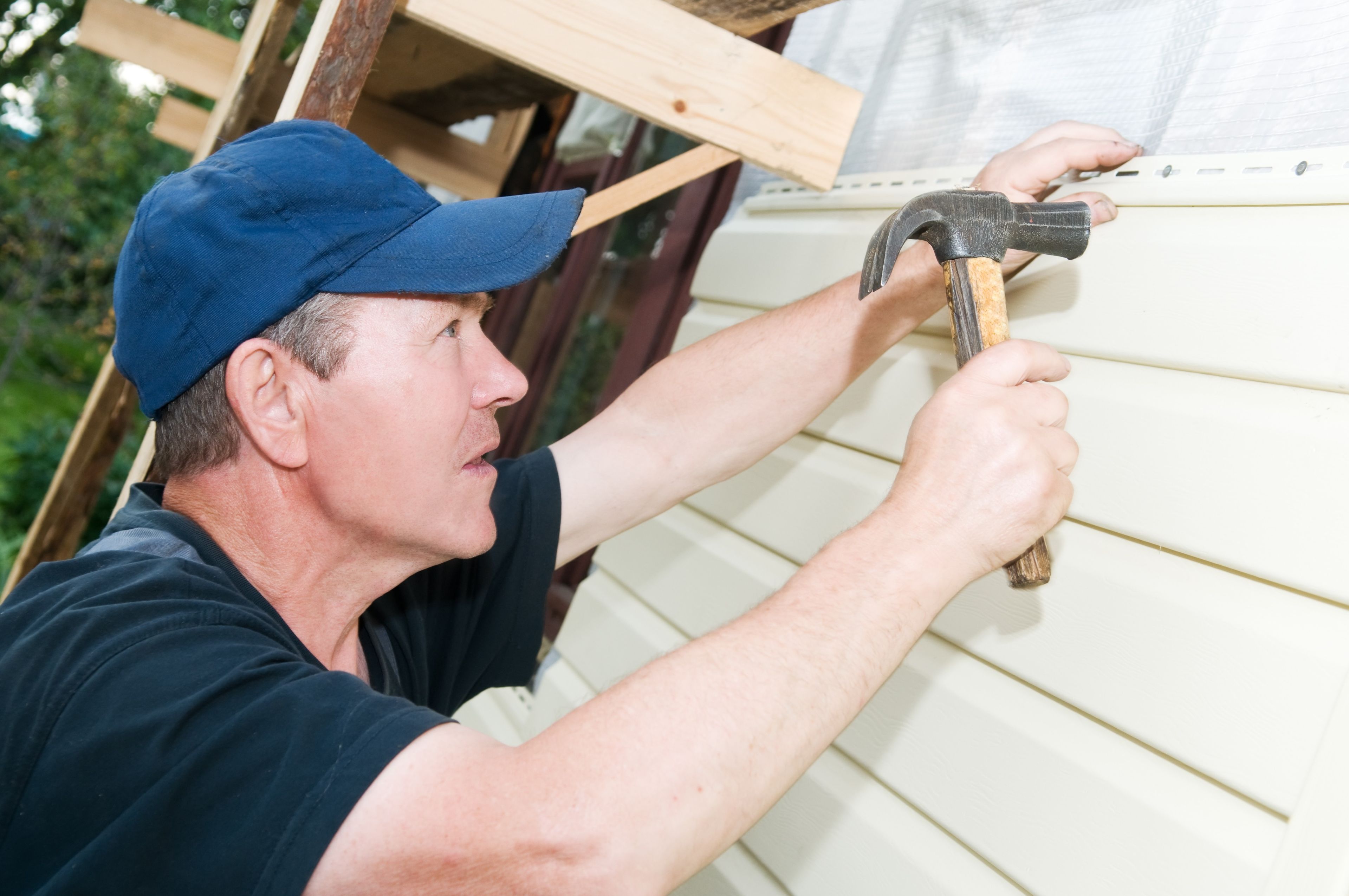 Finding Quality Vinyl Siding Installation in Waldorf, MD, Helps Give Your Home a Brand-New Look